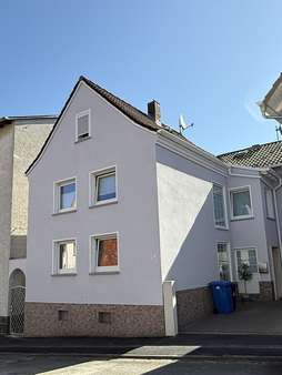 Außenansicht Außenansicht - Maisonette-Wohnung in 35440 Linden mit 99m² kaufen