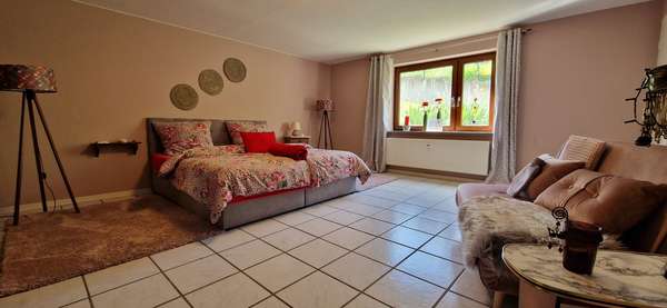 Schlafzimmer Schlafzimmer - Souterrain-Wohnung in 35606 Solms mit 87m² kaufen