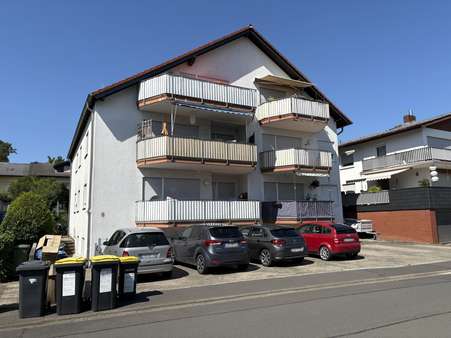 Straßenansicht Straßenansicht - Etagenwohnung in 35452 Heuchelheim mit 92m² kaufen