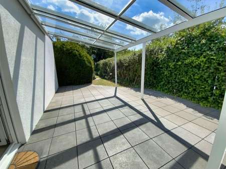 Terrasse zum Garten Terrasse zum Garten - Einfamilienhaus in 35463 Fernwald mit 117m² kaufen