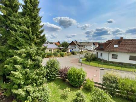Blick vom Balkon Blick vom Balkon - Etagenwohnung in 35447 Reiskirchen mit 82m² kaufen