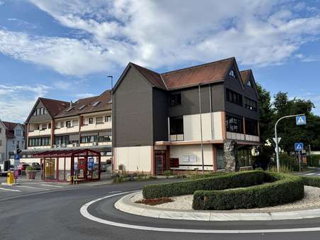 Außenansicht - Etagenwohnung in 35510 Butzbach mit 77m² kaufen