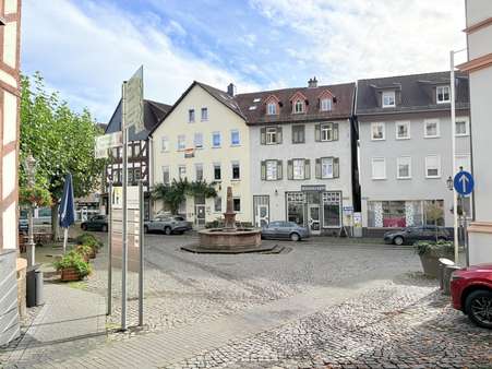 Straßenansicht Straßenansicht - Mehrfamilienhaus in 35423 Lich mit 161m² kaufen