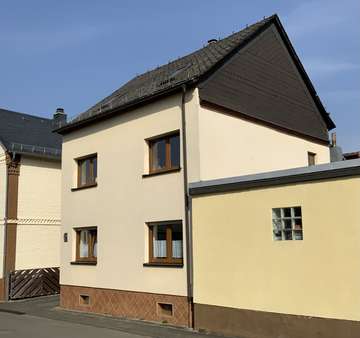 Vorderhaus Straßenansicht - Mehrfamilienhaus in 35614 Aßlar mit 323m² kaufen