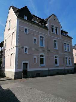 Hofansicht - Mehrfamilienhaus in 35683 Dillenburg mit 250m² kaufen