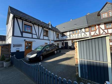 Ansicht - Einfamilienhaus in 35708 Haiger mit 170m² kaufen