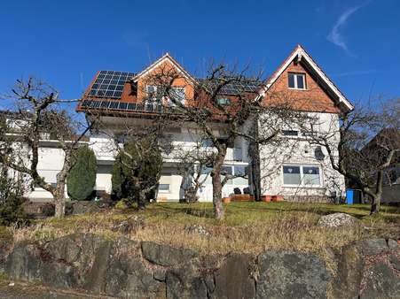 Zweifamilienhaus in 35713 Eschenburg mit 320m² kaufen