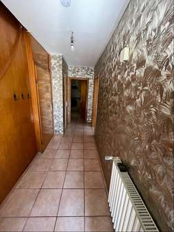 Eingang / Flur EG - Doppelhaushälfte in 35686 Dillenburg mit 105m² kaufen