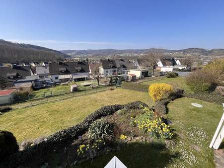 Garten mit Ausblick - Einfamilienhaus in 35764 Sinn mit 184m² kaufen
