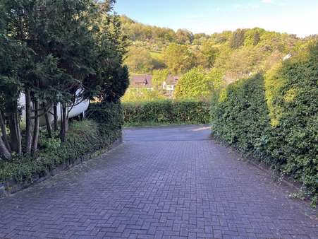 Zufahrt - Einfamilienhaus in 35768 Siegbach mit 145m² kaufen