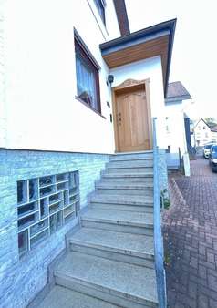 Eingang - Einfamilienhaus in 35745 Herborn mit 160m² kaufen