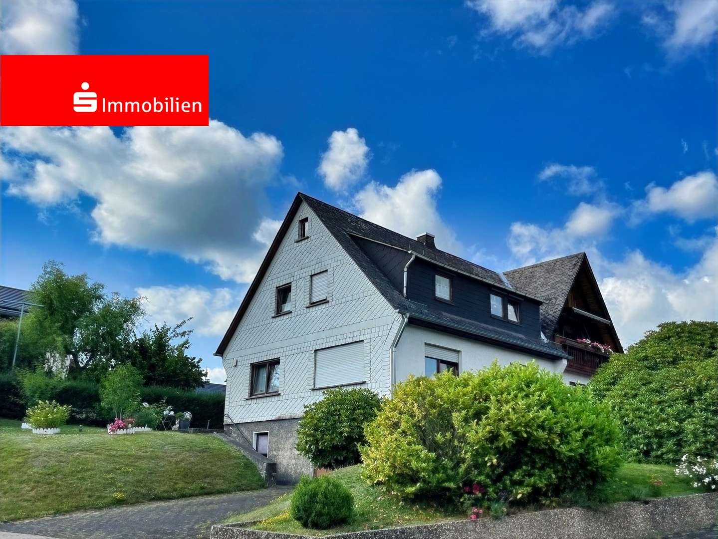 Zweifamilienhaus in 35713 Eschenburg mit 200m² kaufen