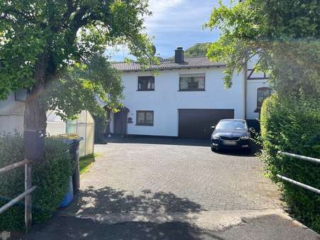 Straßenansicht - Reihenendhaus in 35767 Breitscheid mit 74m² kaufen