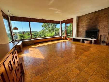 Wohnzimmer mit Ausblick Wohnzimmer mit Ausblick - Einfamilienhaus in 35683 Dillenburg mit 131m² kaufen