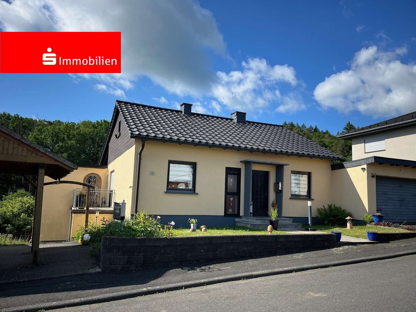 Straßenansicht Straßenansicht - Einfamilienhaus in 35764 Sinn mit 175m² kaufen