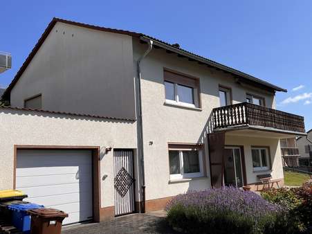 Außenansicht Außenansicht - Einfamilienhaus in 35745 Herborn mit 163m² kaufen