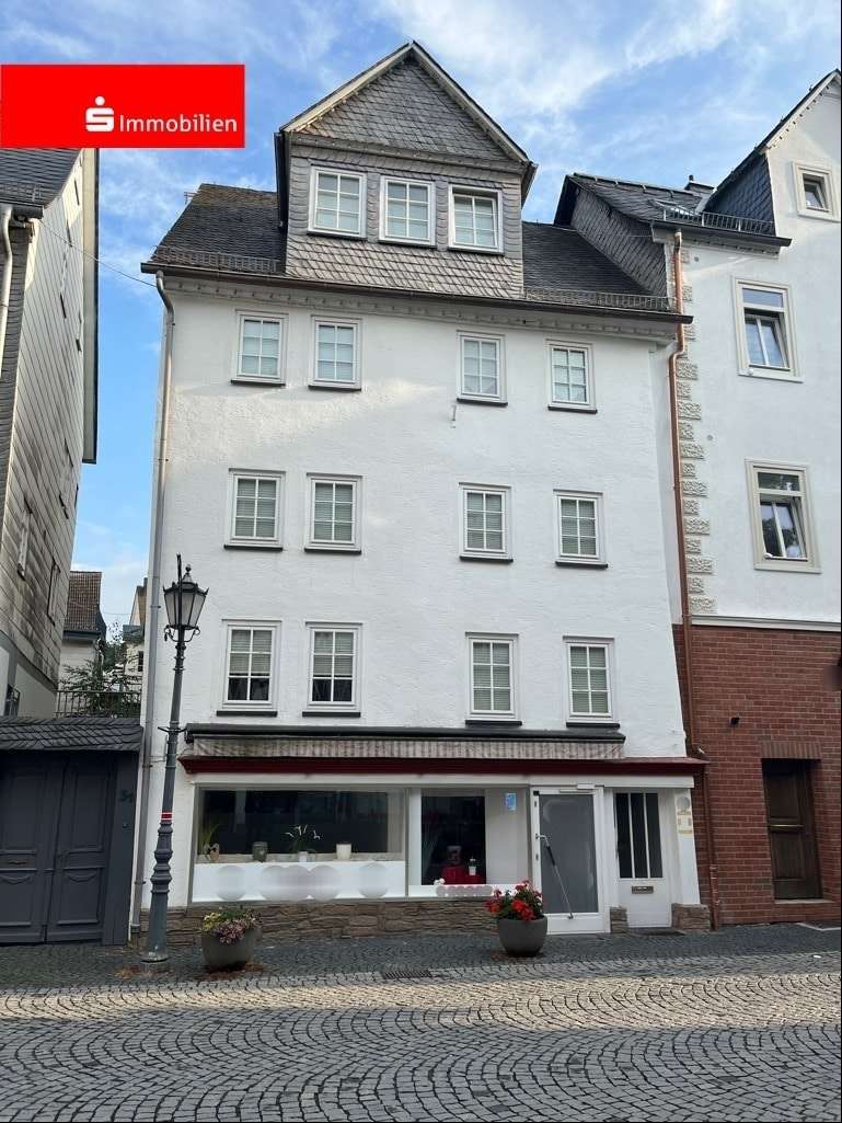 Außenansicht - Mehrfamilienhaus in 35745 Herborn mit 185m² kaufen
