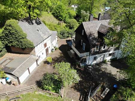 Luftaufnahme Anwesen Luftaufnahme Anwesen - Villa in 35683 Dillenburg mit 540m² kaufen