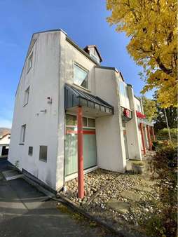 Seitenansicht - Mehrfamilienhaus in 34270 Schauenburg mit 104m² kaufen