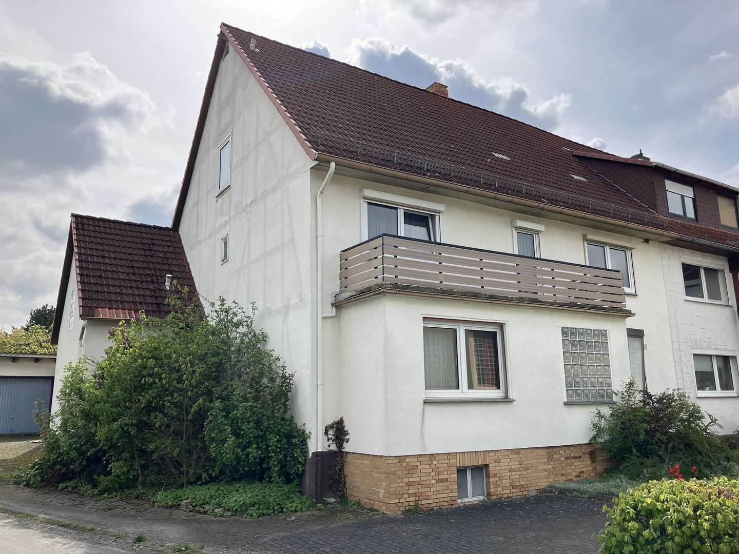 Frontansicht - Einfamilienhaus in 34379 Calden mit 204m² kaufen