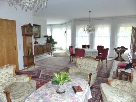 Wohn-Esszimmer Wohn-Esszimmer - Bungalow in 34225 Baunatal mit 158m² kaufen