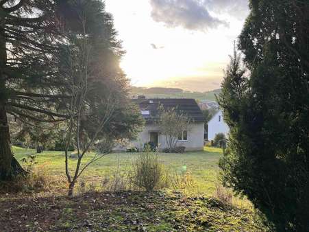 Gartenansicht Haus - Einfamilienhaus in 34329 Nieste mit 194m² kaufen