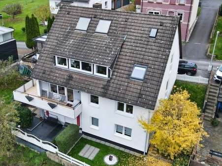Hausansicht - Zweifamilienhaus in 34277 Fuldabrück mit 200m² kaufen