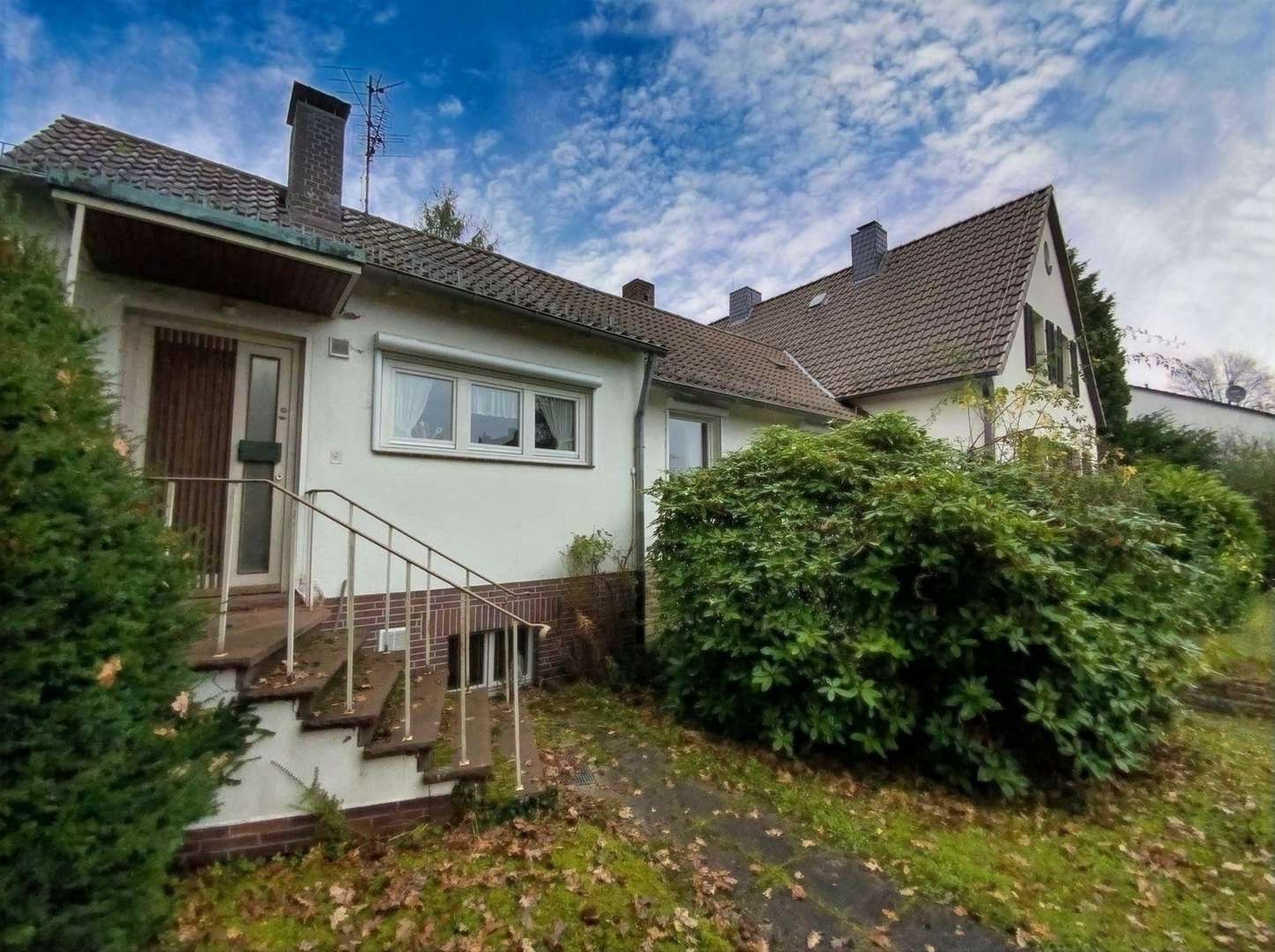 Vorderansicht - Einfamilienhaus in 34131 Kassel mit 212m² kaufen
