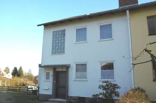 Straßenansicht - Einfamilienhaus in 34246 Vellmar mit 120m² kaufen