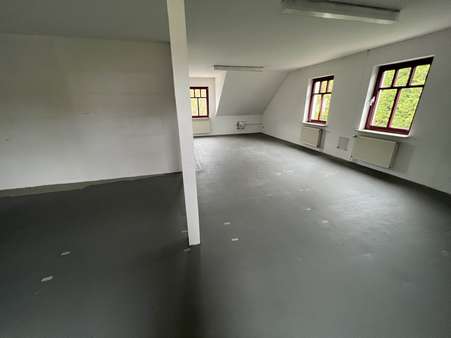 Innenansicht Dachgeschoss - Bürohaus in 34320 Söhrewald mit 247m² kaufen