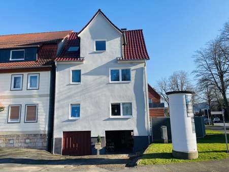 Seitenansicht Seitenansicht - Mehrfamilienhaus in 34359 Reinhardshagen mit 285m² kaufen