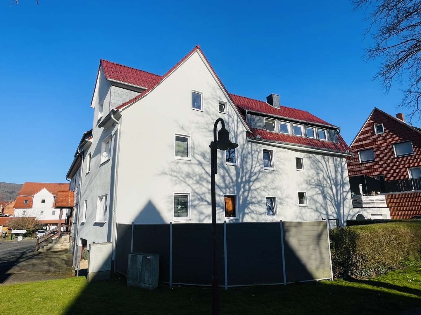 Straßenansicht Straßenansicht - Mehrfamilienhaus in 34359 Reinhardshagen mit 285m² kaufen