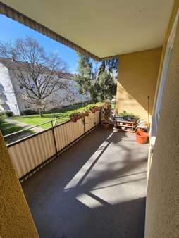 Loggia Loggia - Etagenwohnung in 34119 Kassel mit 73m² kaufen