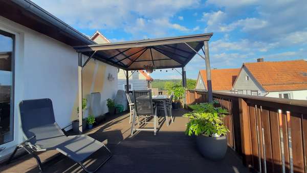 Terrasse im OG Terrasse im OG - Doppelhaushälfte in 34376 Immenhausen mit 261m² kaufen