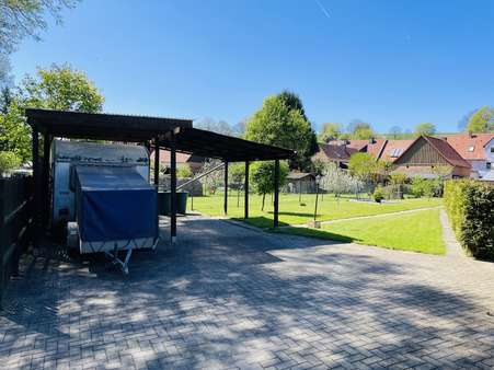 Carport und PKW-Stellplatz Carport und PKW-Stellplatz - Reihenendhaus in 34369 Hofgeismar mit 209m² kaufen