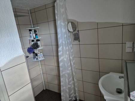 Bad EG - Zweifamilienhaus in 34253 Lohfelden mit 198m² als Kapitalanlage kaufen