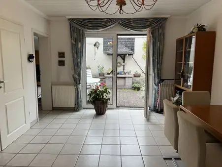 Reiheneckhaus im Bungalow-Stil in Kassel-Wolfsanger
