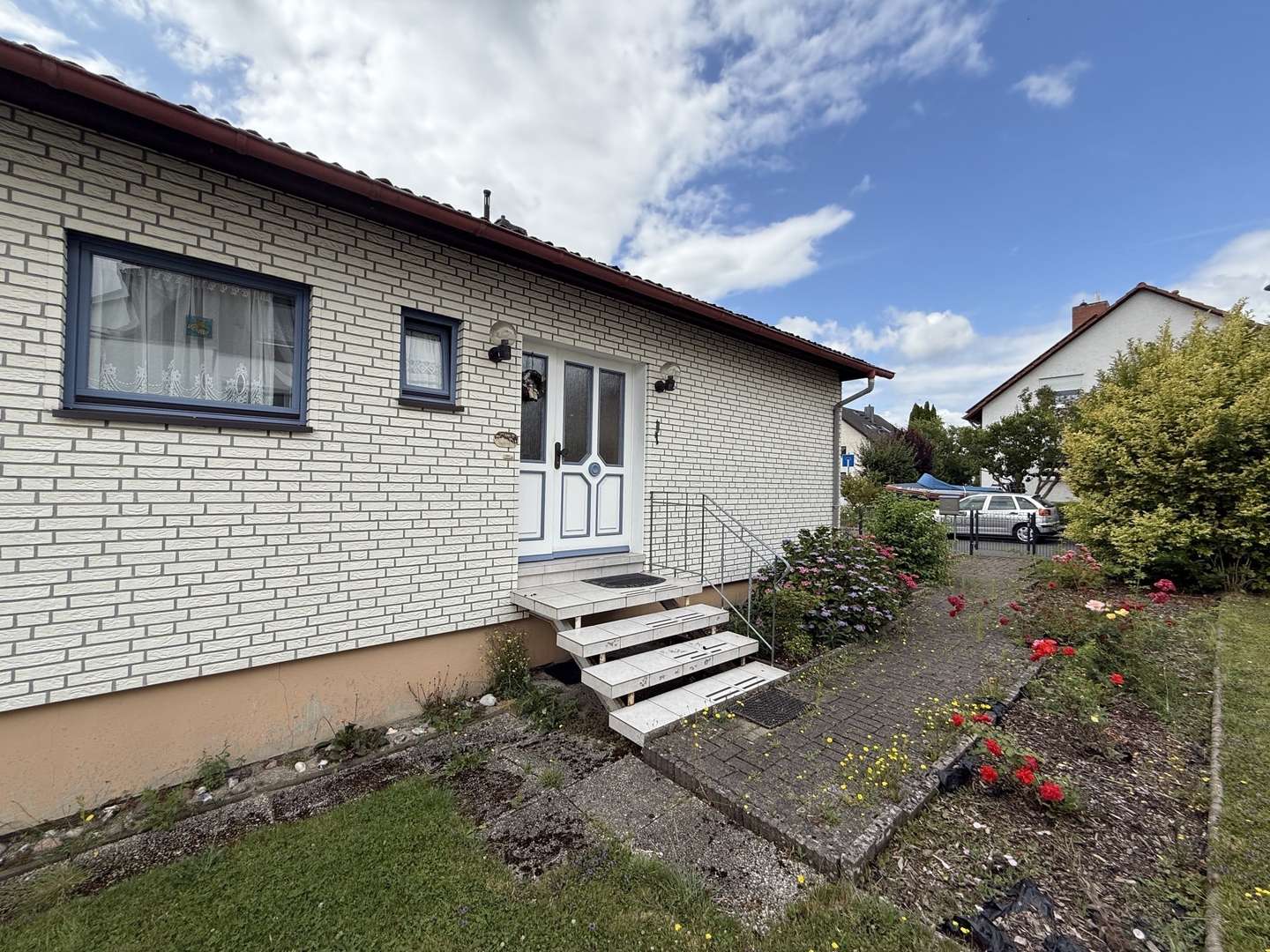 Hausansicht Hausansicht - Einfamilienhaus in 34134 Kassel mit 101m² kaufen