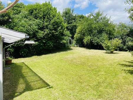 Garten hinter dem Haus Garten hinter dem Haus - Einfamilienhaus in 34369 Hofgeismar mit 195m² kaufen