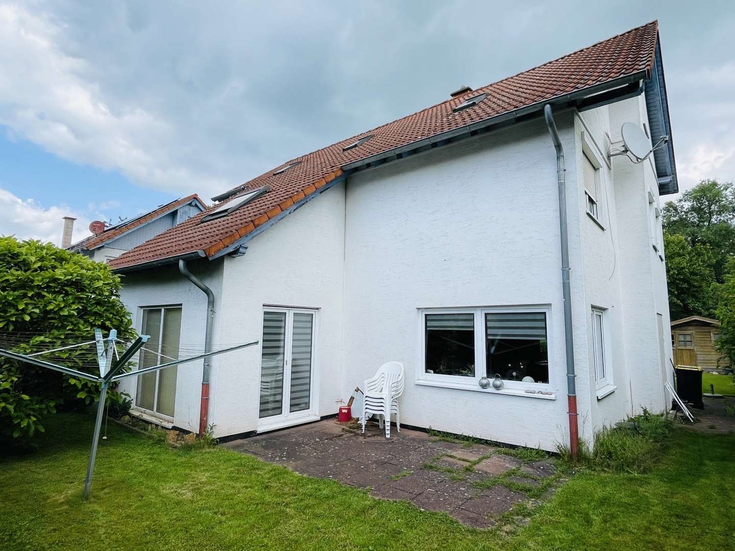 Seitenansicht Seitenansicht - Einfamilienhaus in 34379 Calden mit 202m² kaufen