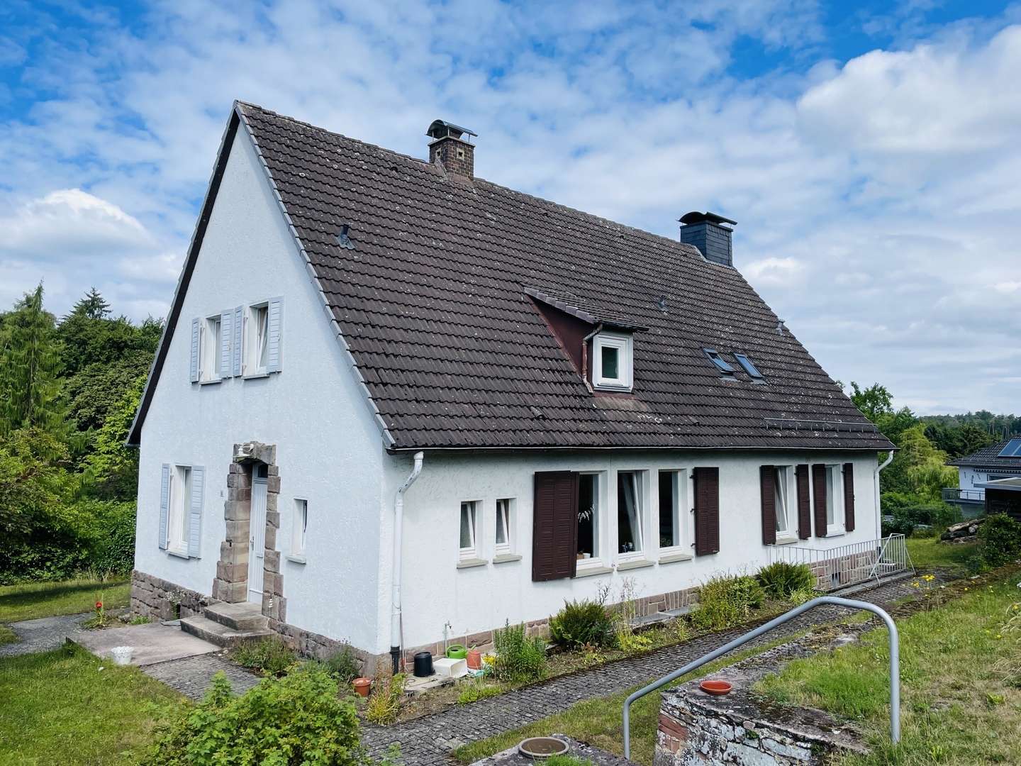 Rückansicht Rückansicht - Einfamilienhaus in 34466 Wolfhagen mit 210m² kaufen