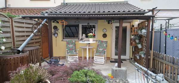 Terrasse Terrasse - Reihenmittelhaus in 34123 Kassel mit 76m² kaufen