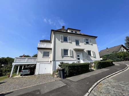 Straßenansicht Straßenansicht - Einfamilienhaus in 34125 Kassel mit 251m² kaufen