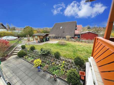 Blick auf Terrasse - Einfamilienhaus in 37242 Bad Sooden-Allendorf mit 187m² kaufen