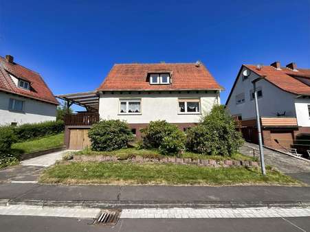 Außenansicht Außenansicht - Einfamilienhaus in 36205 Sontra mit 117m² kaufen