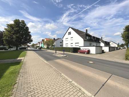 Blick in die Nachbarschaft - Etagenwohnung in 37081 Göttingen mit 82m² als Kapitalanlage kaufen