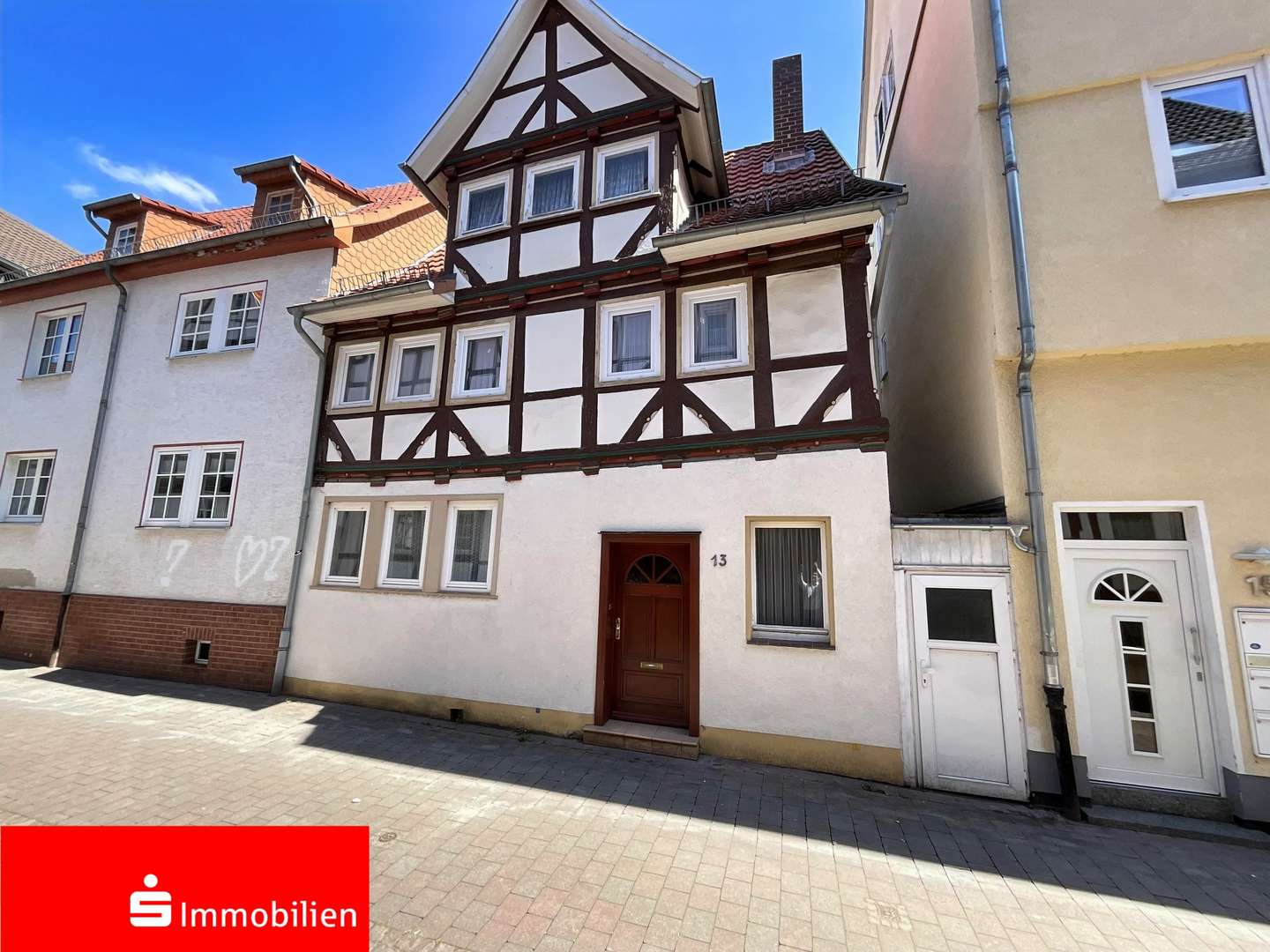 Außenansicht - Einfamilienhaus in 37269 Eschwege mit 103m² kaufen