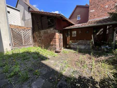 Hinterhof - Einfamilienhaus in 37269 Eschwege mit 103m² kaufen