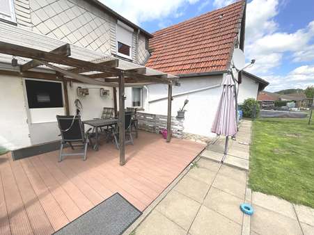 Terrasse Terrasse - Doppelhaushälfte in 37235 Hessisch Lichtenau mit 185m² kaufen