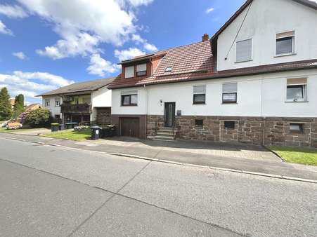 Vorderansicht Vorderansicht - Doppelhaushälfte in 37235 Hessisch Lichtenau mit 185m² kaufen